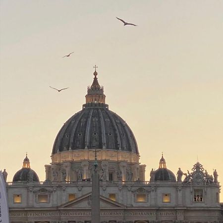 Dolce Casa In San Pietro Apartment โรม ภายนอก รูปภาพ